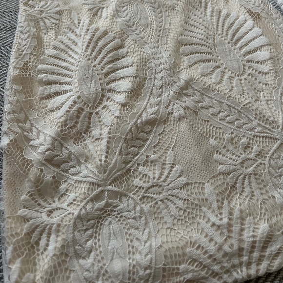 CBR⎪Long Sleeve Lace Dress - Picture 4 of 10